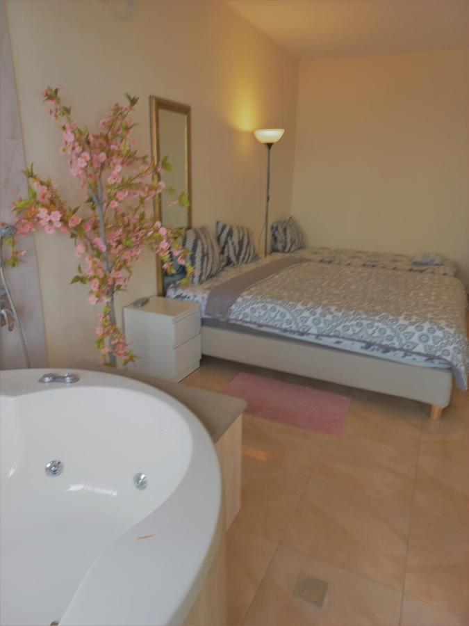 Panorama Bay View 3 Room ハイファ エクステリア 写真